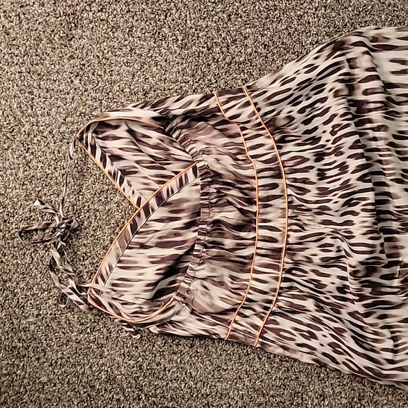 The Limited Dress - Picture 4 of 7